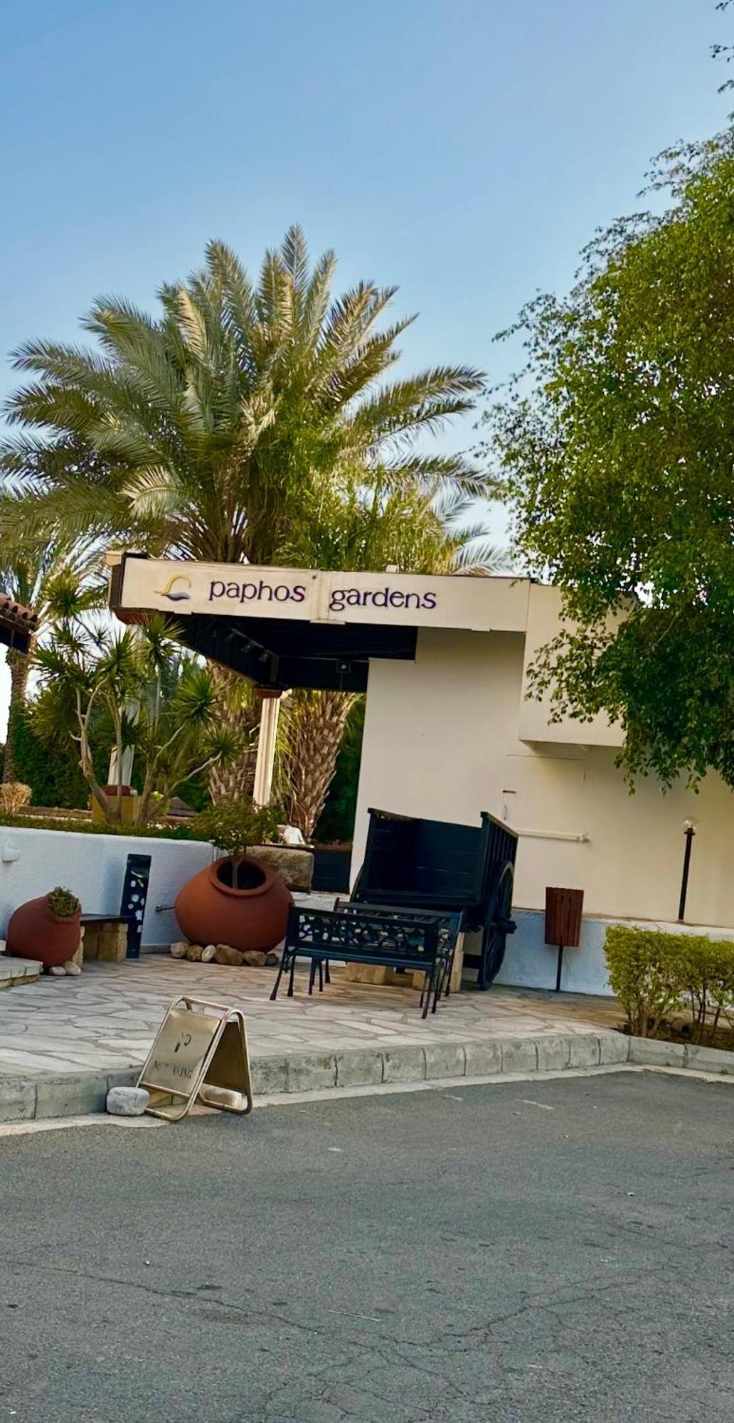 Paphos Gardens Studio Suite Dış mekan fotoğraf