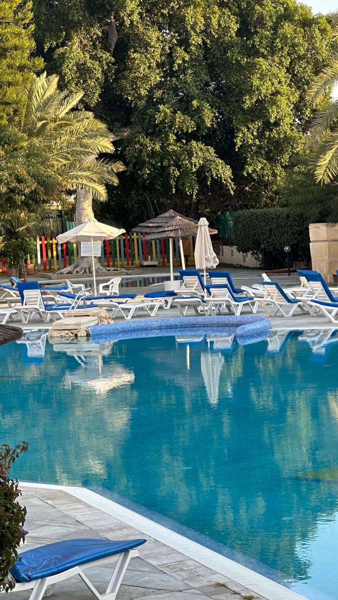 Paphos Gardens Studio Suite Dış mekan fotoğraf